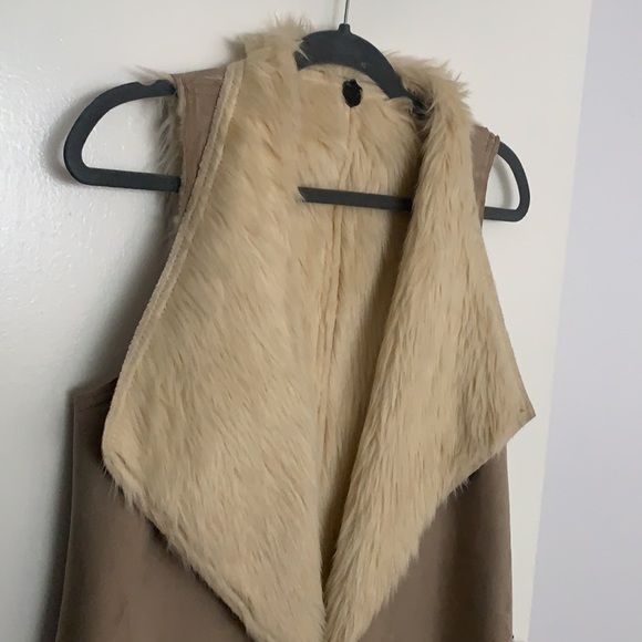 Fur & Suede Vest - Picture 2 of 3